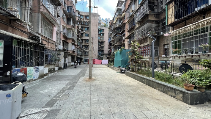 纪念塔巷2号外景图