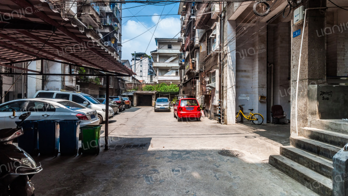 驿前直里26号院外景图