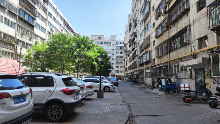 兰州平板玻璃厂技校家属院外景图