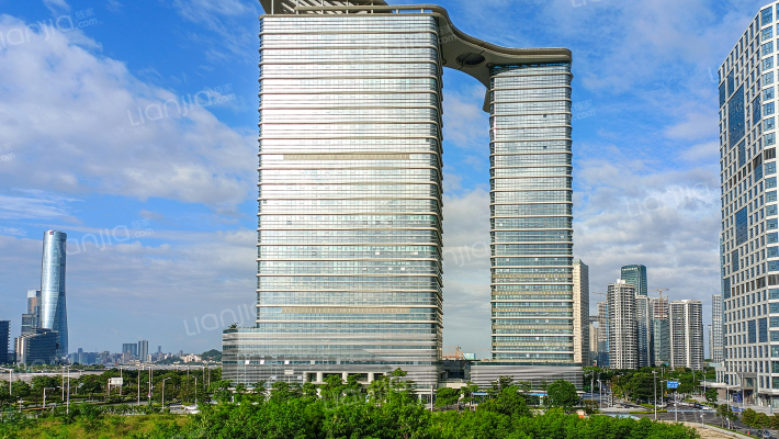 新兴际华财富广场外景图