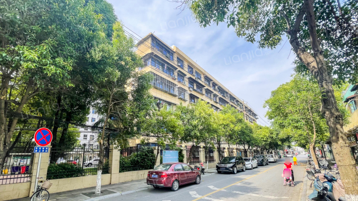 襄阳市襄州区教育局住宅区外景图