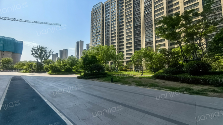 世茂璀璨滨江外景图