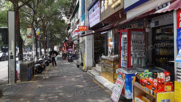 七砂综合楼外景图