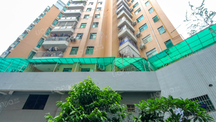 新秀大厦外景图