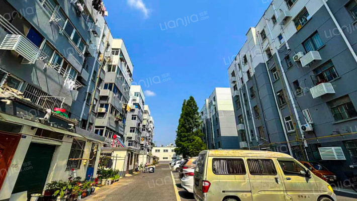 电机厂宿舍外景图