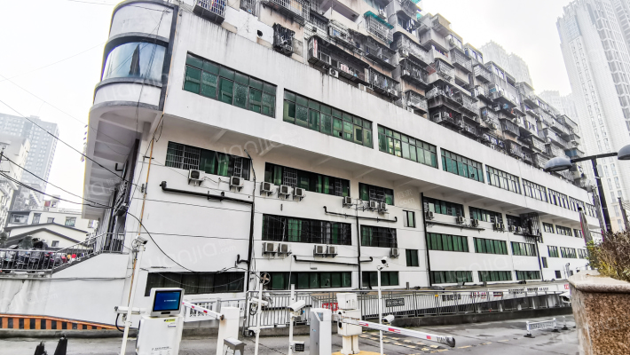 明月商贸城外景图