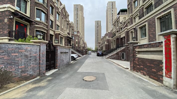 郡原城中墅外景图