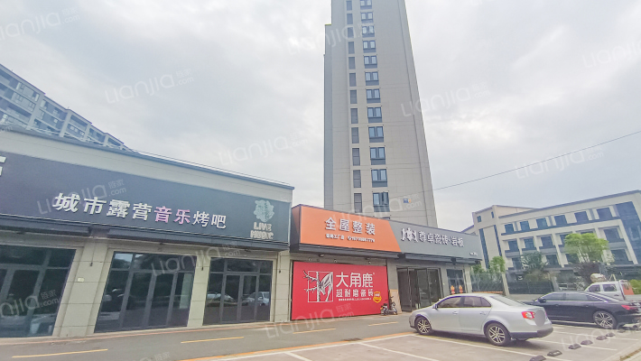 科大春风印月里外景图