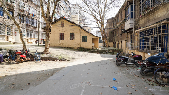 鄂城油厂外景图