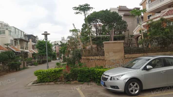 国际山庄外景图