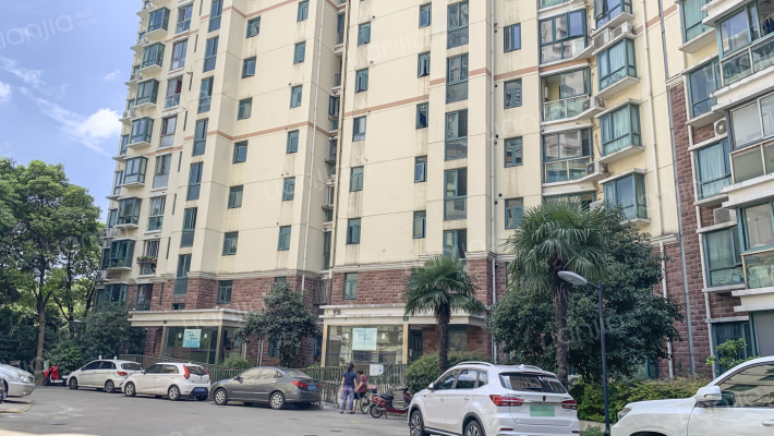 上海宝虹新苑房价怎么样宝虹新苑房源户型图小区车位交通地址详情分析