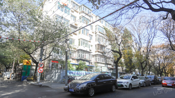 团结湖中路南二条外景图