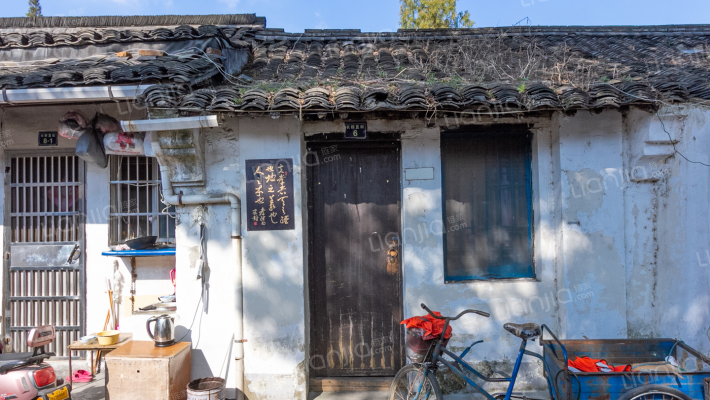 广宁桥直街外景图