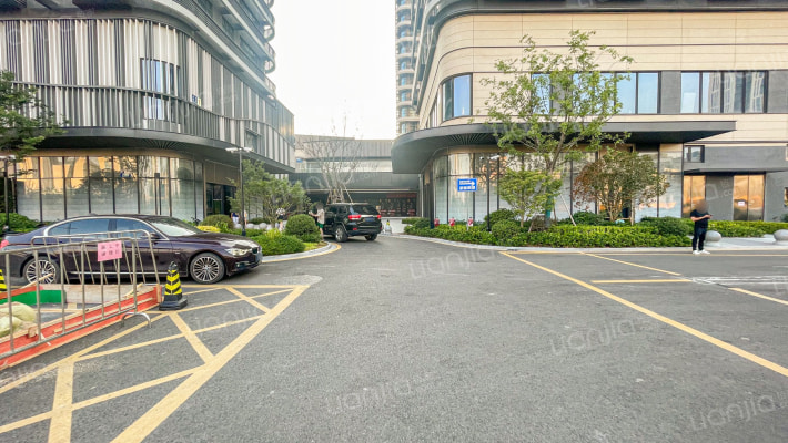 万科云汇中心写字楼外景图