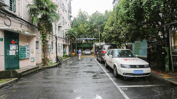 峨山小区外景图