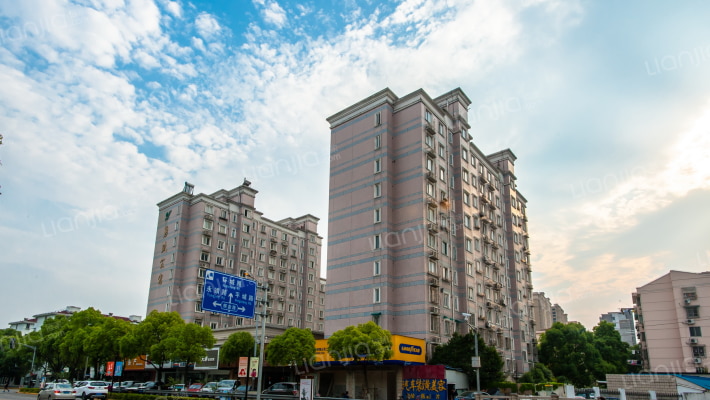 勇盛公寓外景图