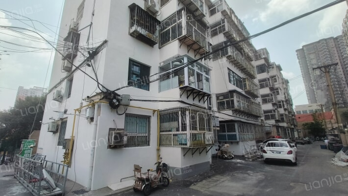 福利院小区外景图