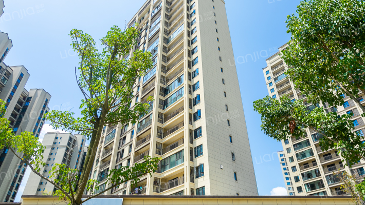 武汉英赫当代城MOMΛ外景图