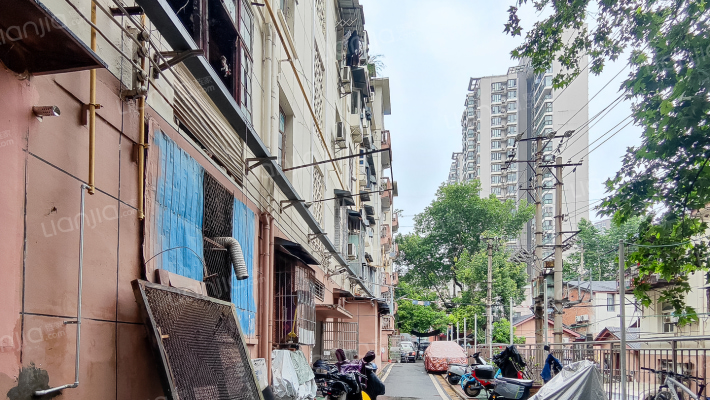 武珞路12号外景图