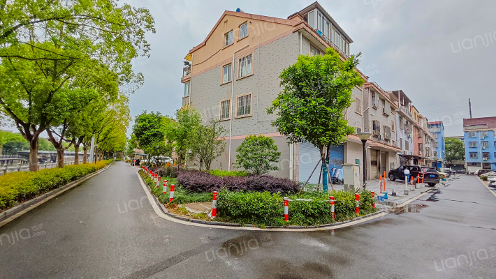 梧振东路152号外景图