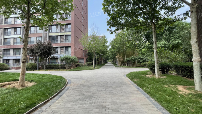 长阳半岛怡和路8号院外景图