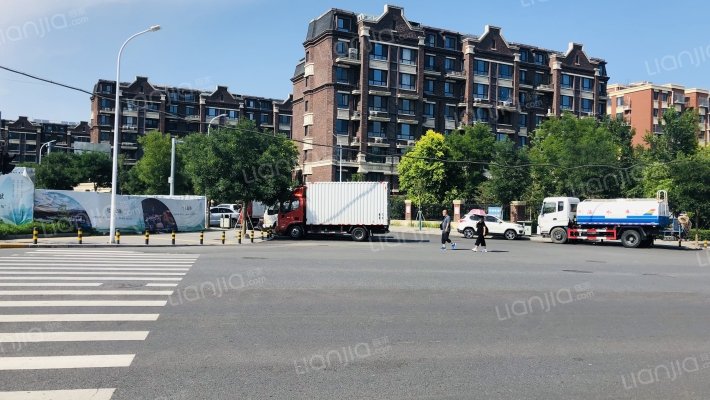 高家园东街1号院外景图