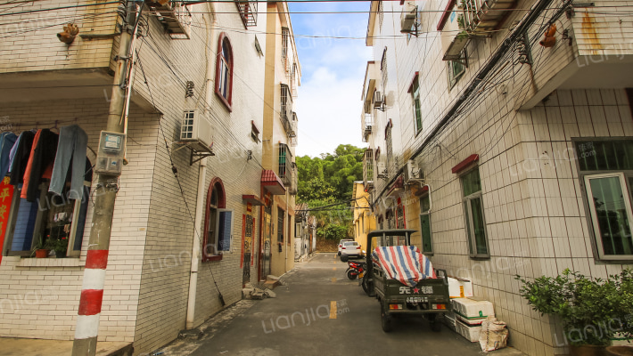 隆圩新村第六街外景图