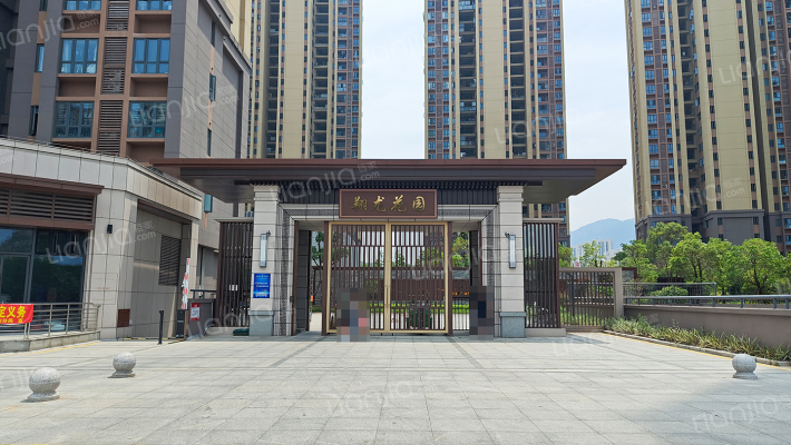 翔龙花园外景图