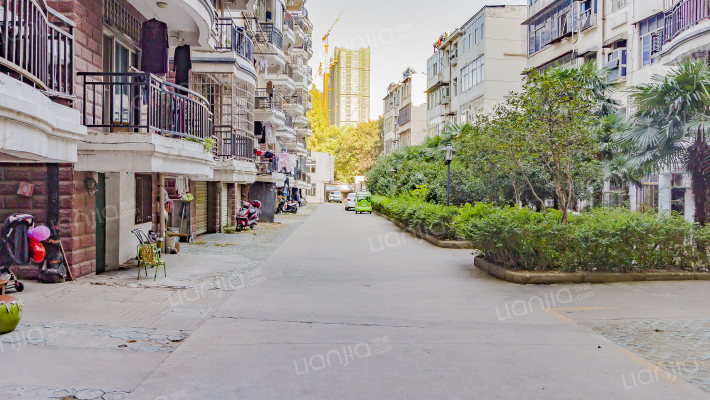 武汉南门世家房价怎么样南门世家房源户型图小区车位交通地址详情分析