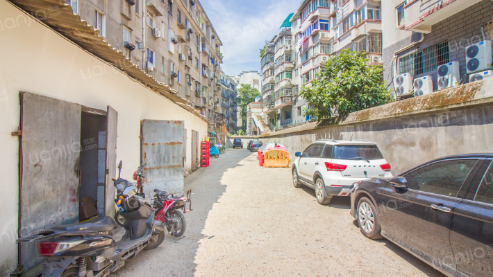 鑫隍城南楼外景图