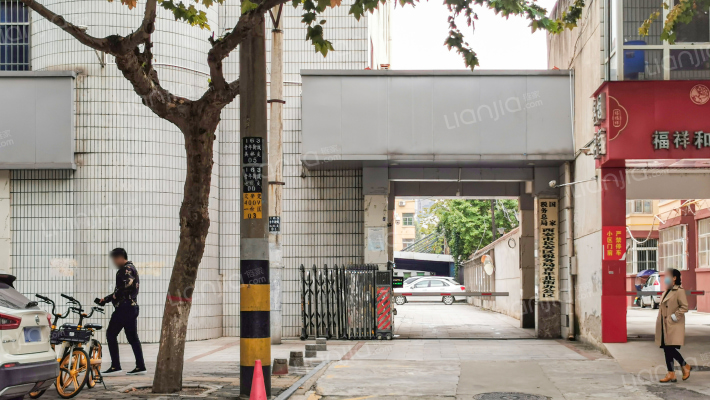 地税小区外景图