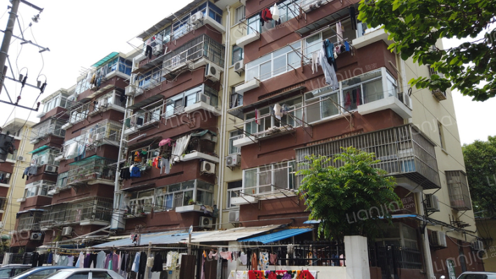 雨花新村一村外景图