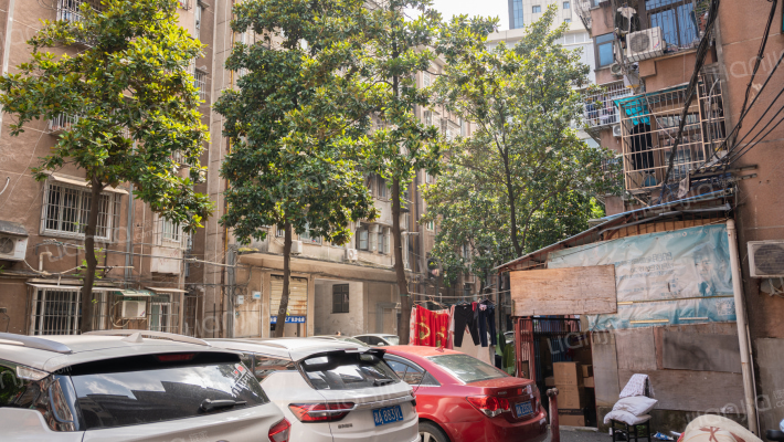 南湖公寓外景图