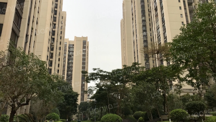 东方润园外景图