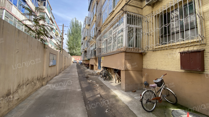 山西电力小北门宿舍外景图