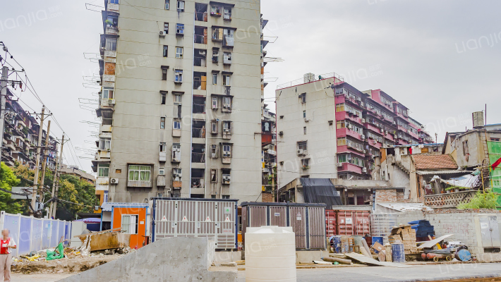 下陈家湖外景图