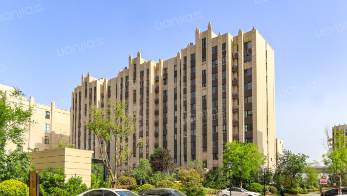 香山华庭外景图