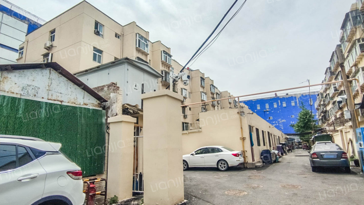 啤酒厂宿舍外景图