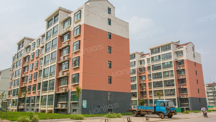 房家村一区外景图