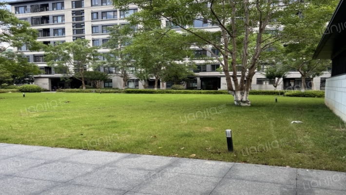 山水樾澜庭外景图