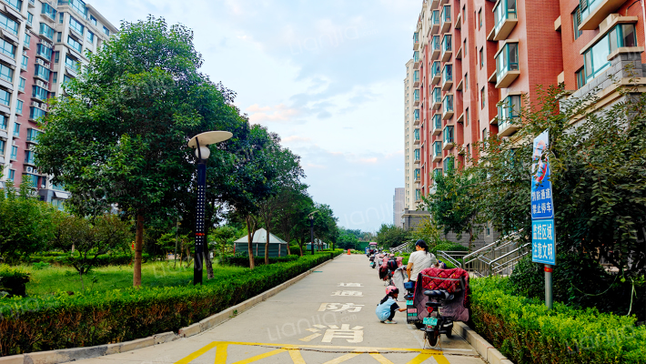 岱岳军苑外景图
