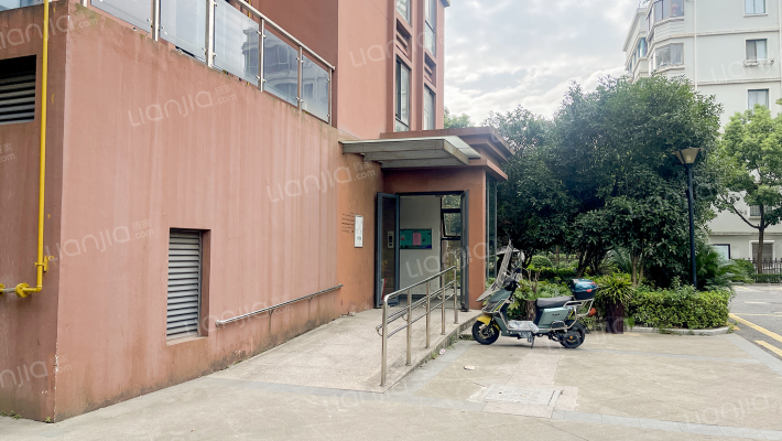 嘉宁家园外景图