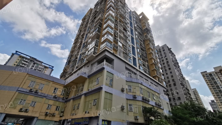 金色假日外景图