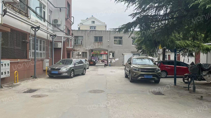 卫生局家属院外景图