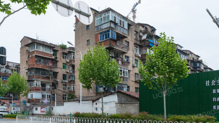 汽配小区外景图