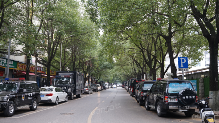 市特警巡警支队宿舍荷花园小区外景图