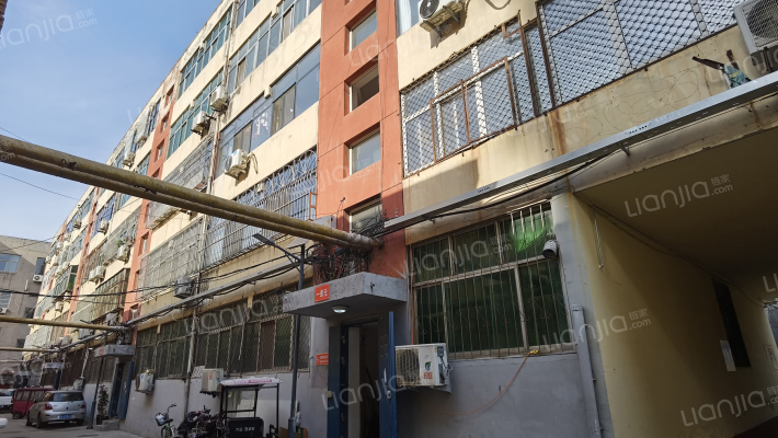 新乐市糕点厂宿舍外景图