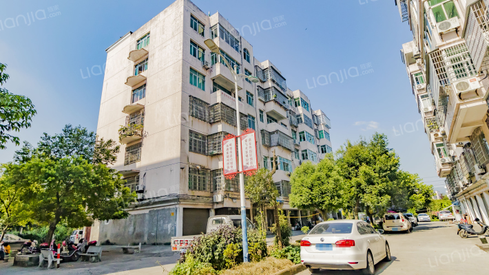 双台小区外景图