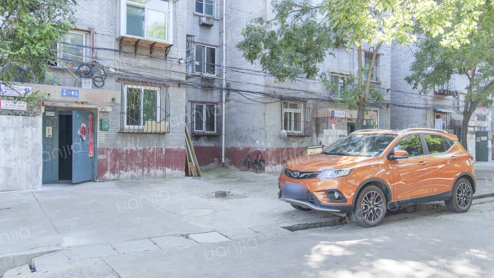 铁北小区外景图