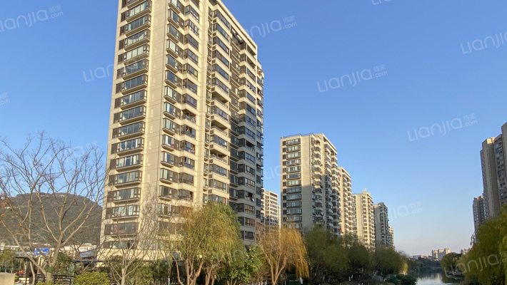 广宇万科公园里外景图